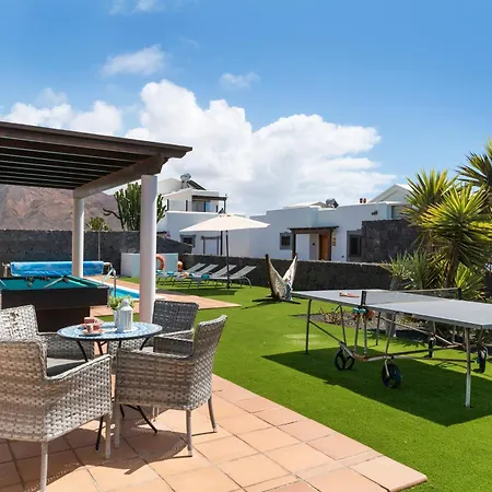 Ambar Cherry Villa *