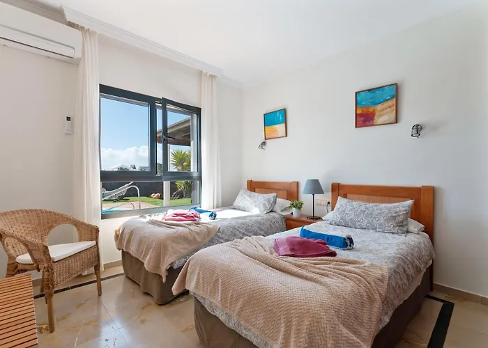 فيلة Ambar Cherry بلايا بلانكا